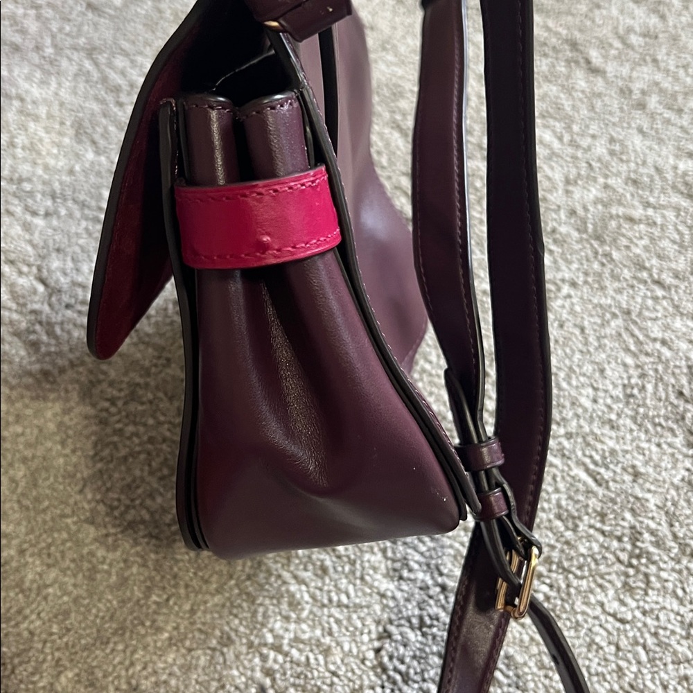 Coach Burgundy Leather Turnlock Shoulder Bag Gold HW Crossbody Pink Accent - Picture 8 of 11